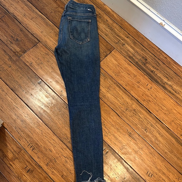 MOTHER Denim - MOTHER The Looker Ankle Fray Girl Crush Jeans Mid Rise Dark Blue Sz 26 $278